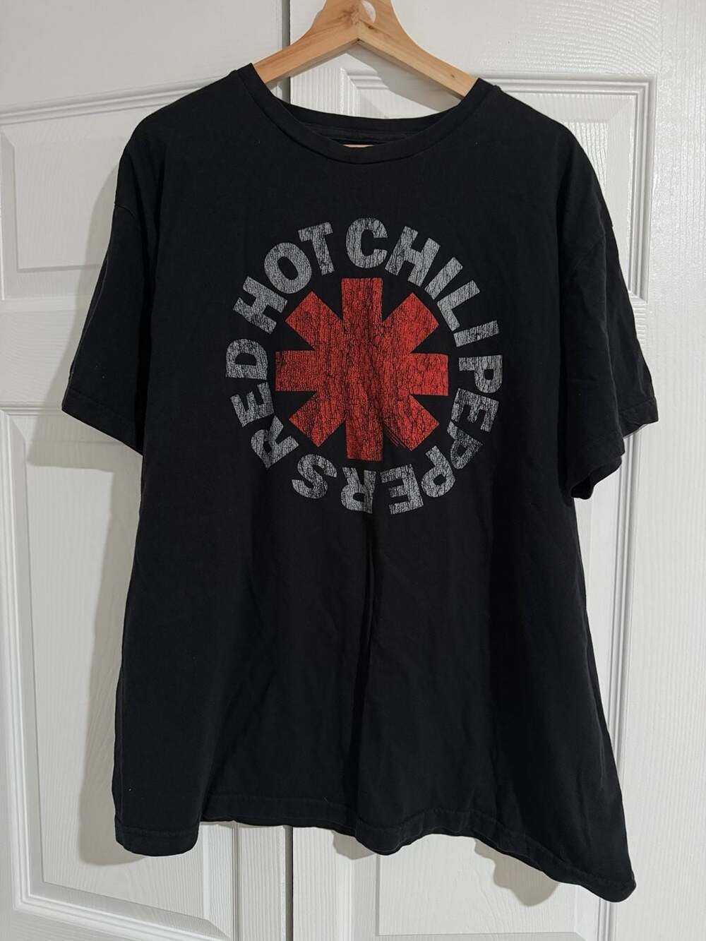 Red Hot Chili Peppers Logo T-Shirt Size XL